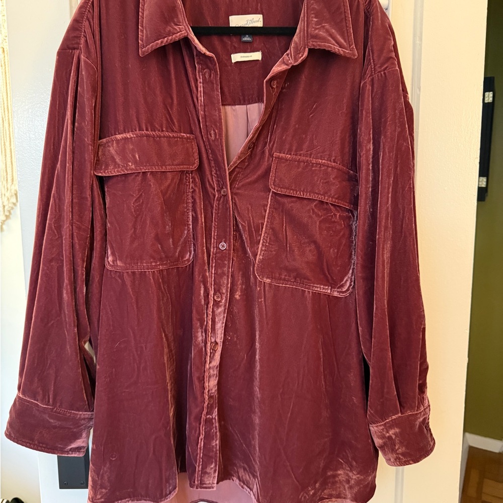 Universal Thread Velvet Shirt in Rich Burgundy